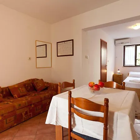 Ferienwohnung Karagic Krk Town Exterior foto