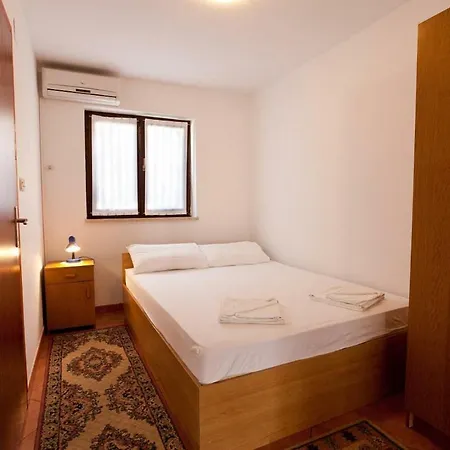Ferienwohnung Karagic Krk Town Exterior foto