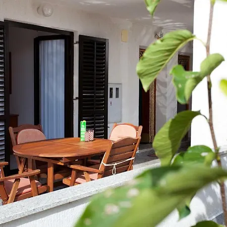 Ferienwohnung Karagic Krk Town Exterior foto