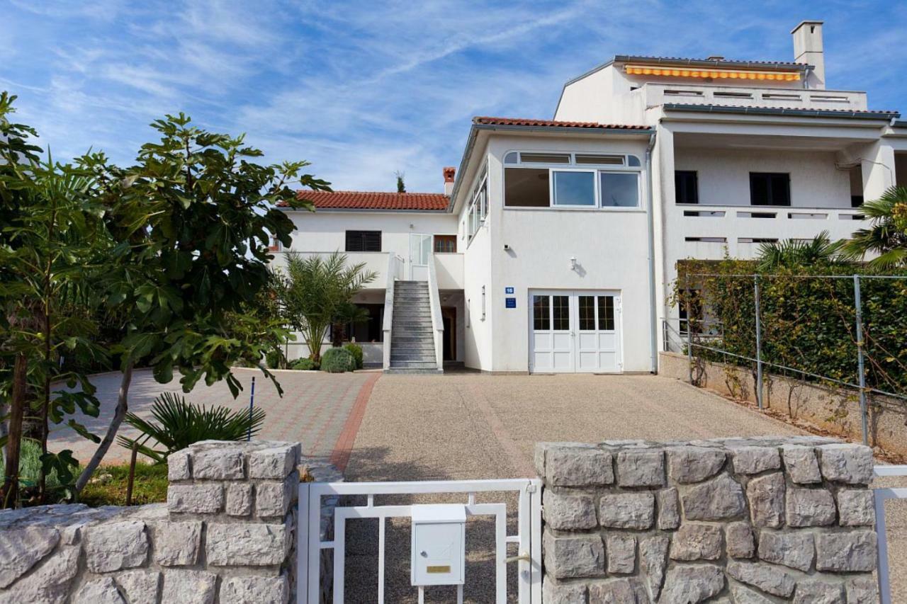 Karagic Apartment *